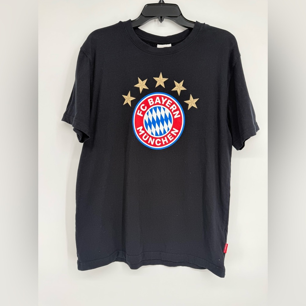 FC Bayern München Black T-Shirt
